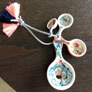 🎉🎉 Anthro measuring spoon set